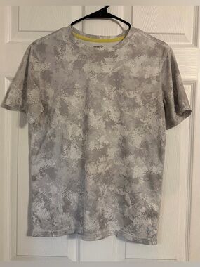 Old Navy Active Boy’s Size Xxl (18) Gray And White Short Sleeve Shirt